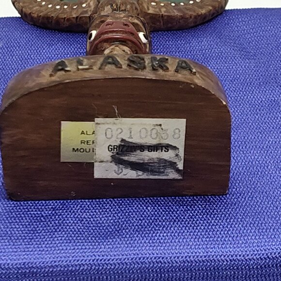 Alaska Souvenir Totem Pole Sculpture Handcrafted Intricate Details Circa 1980s - Picture 5 of 6